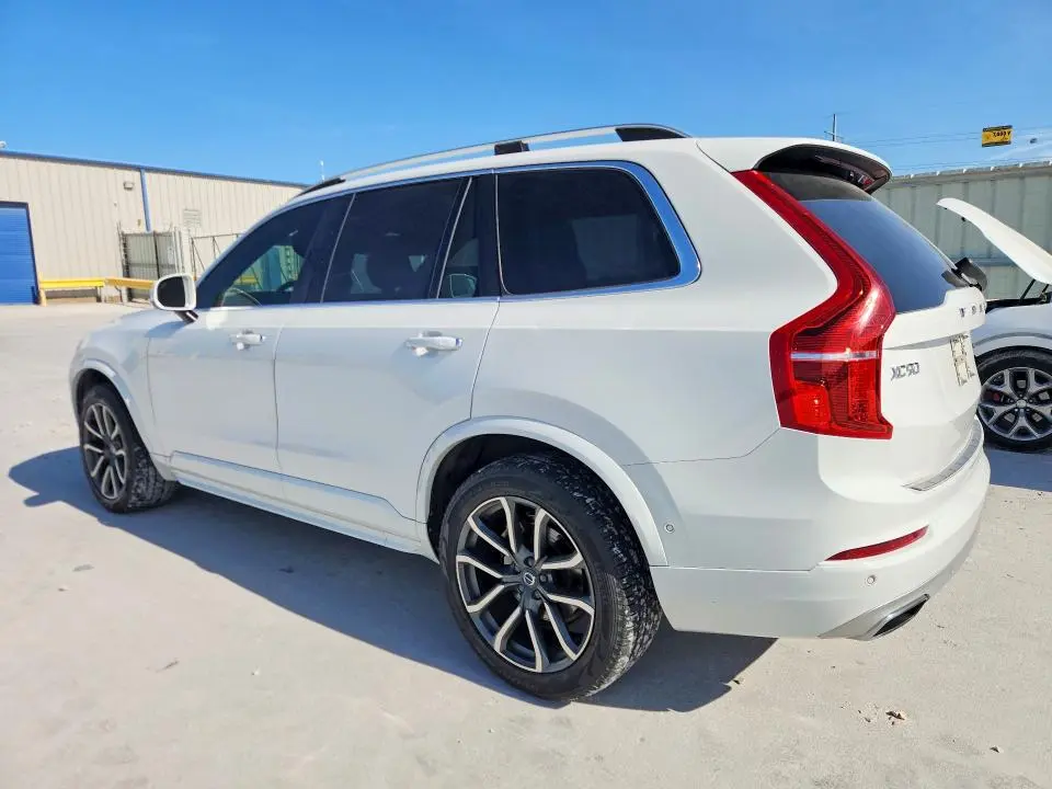 2018 VOLVO XC90   