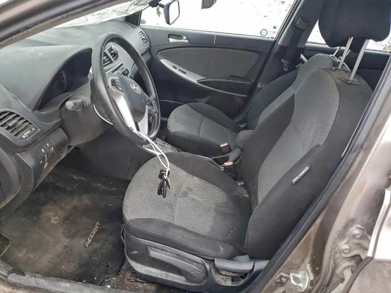 2013 HYUNDAI ACCENT GLS  