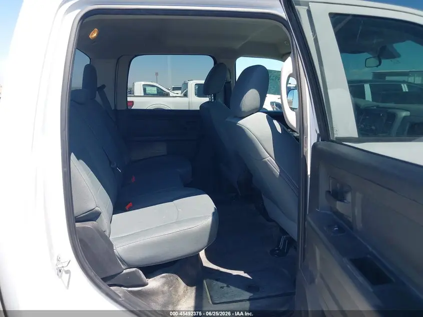 2018 RAM 1500 TRADESMAN  4X2 5'7 BOX