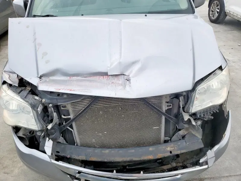 2015 CHRYSLER TOWN & COUNTRY LX  