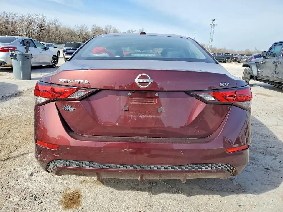 2024 NISSAN SENTRA SV  