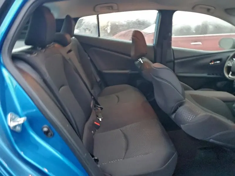 2020 TOYOTA PRIUS LE  