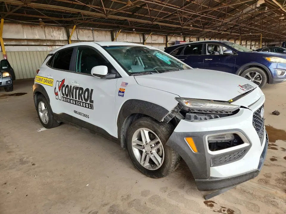 2019 HYUNDAI KONA SE  