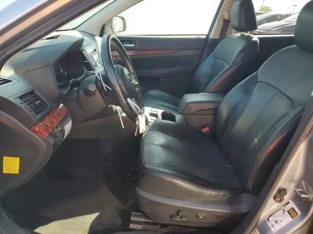 2010 SUBARU OUTBACK 2.5I LIMITED  