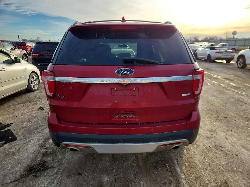 2016 FORD EXPLORER XLT  