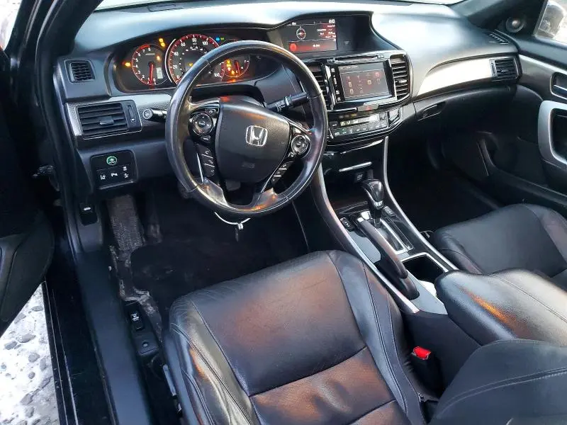 2017 HONDA ACCORD TOURING  