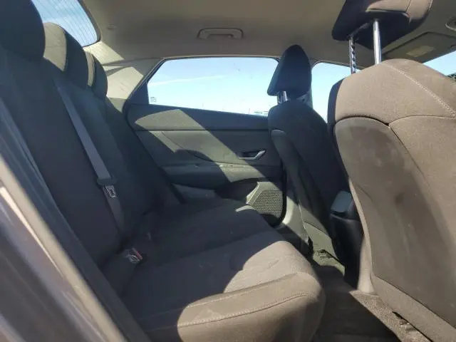 2021 HYUNDAI ELANTRA SE  