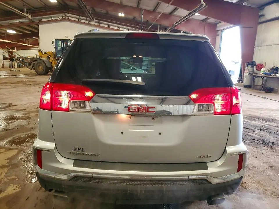 2016 GMC TERRAIN SLT  