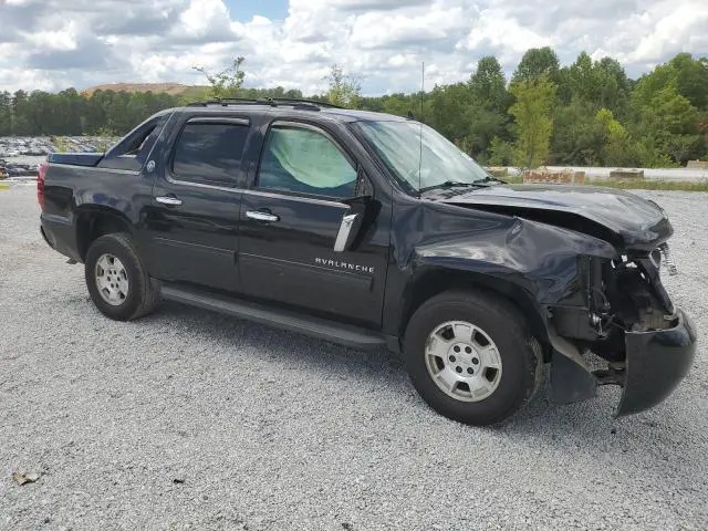 2013 CHEVROLET AVALANCHE LS  