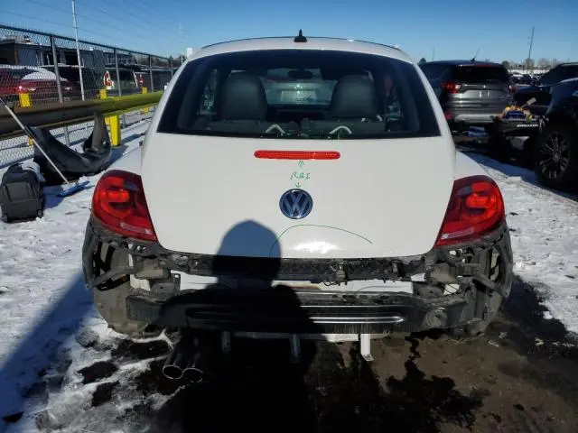2013 VOLKSWAGEN BEETLE 