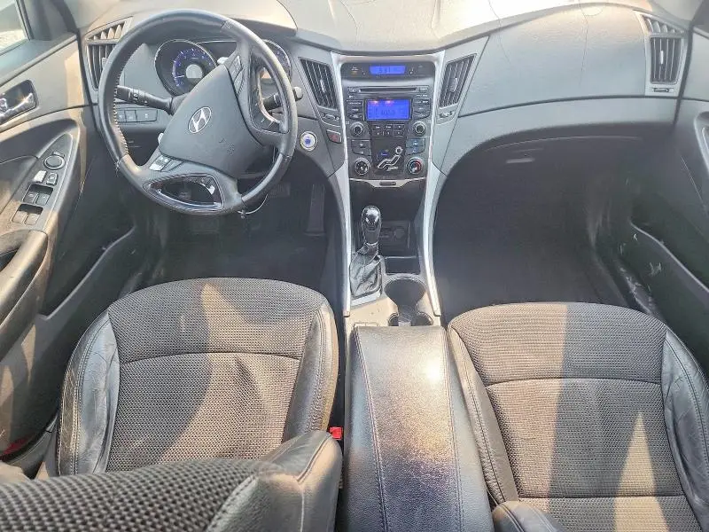 2013 HYUNDAI SONATA SE  