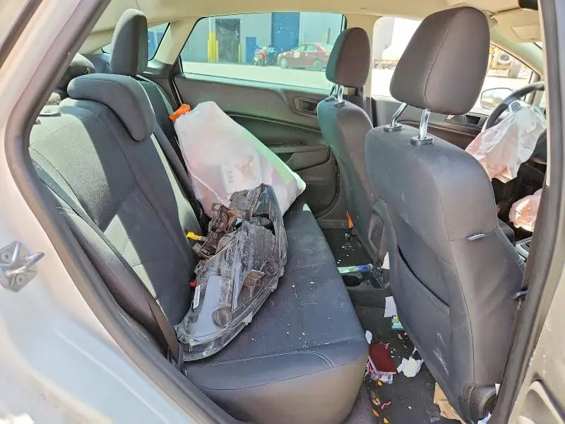 2018 FORD FIESTA SE  