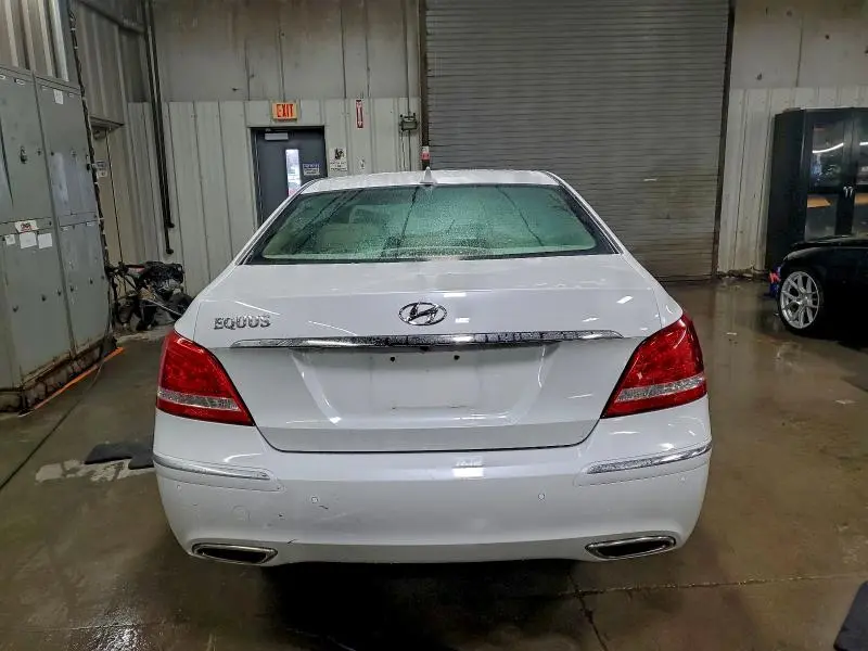 2011 HYUNDAI EQUUS SIGNATURE  