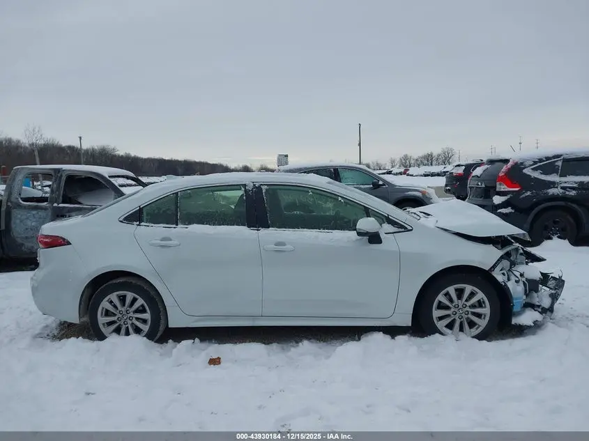 2024 TOYOTA COROLLA HYBRID XLE