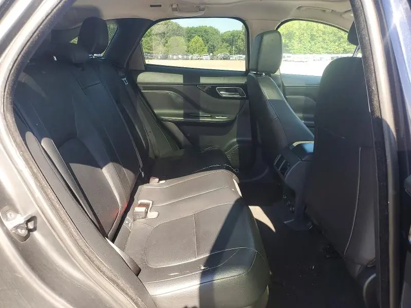 2018 JAGUAR F-PACE PREMIUM  