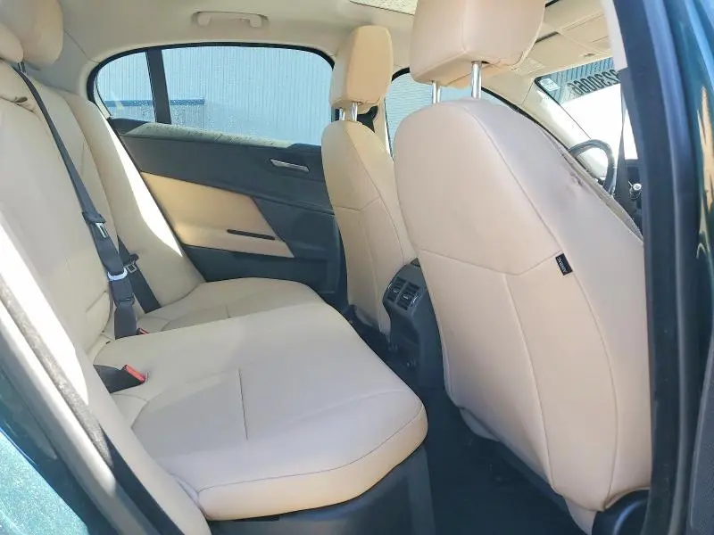 2017 JAGUAR XE PREMIUM  