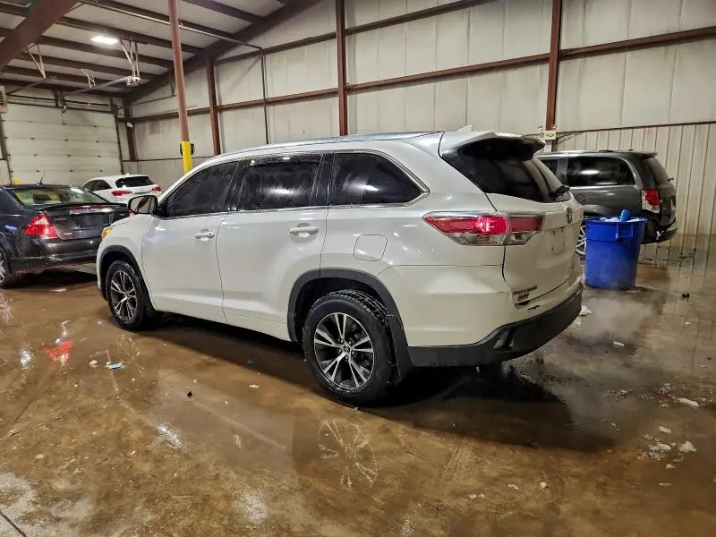 2016 TOYOTA HIGHLANDER XLE  