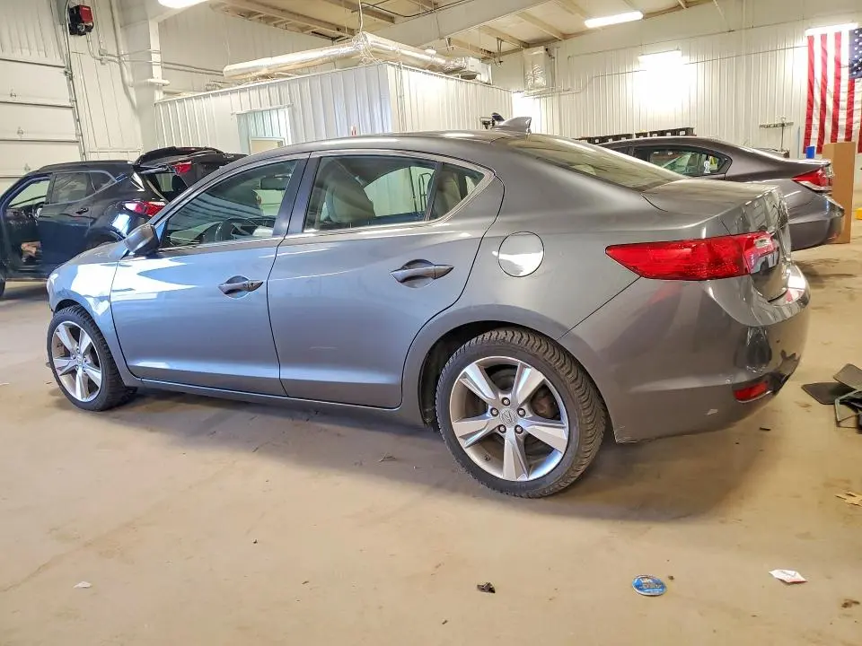 2013 ACURA ILX 20 TECH  