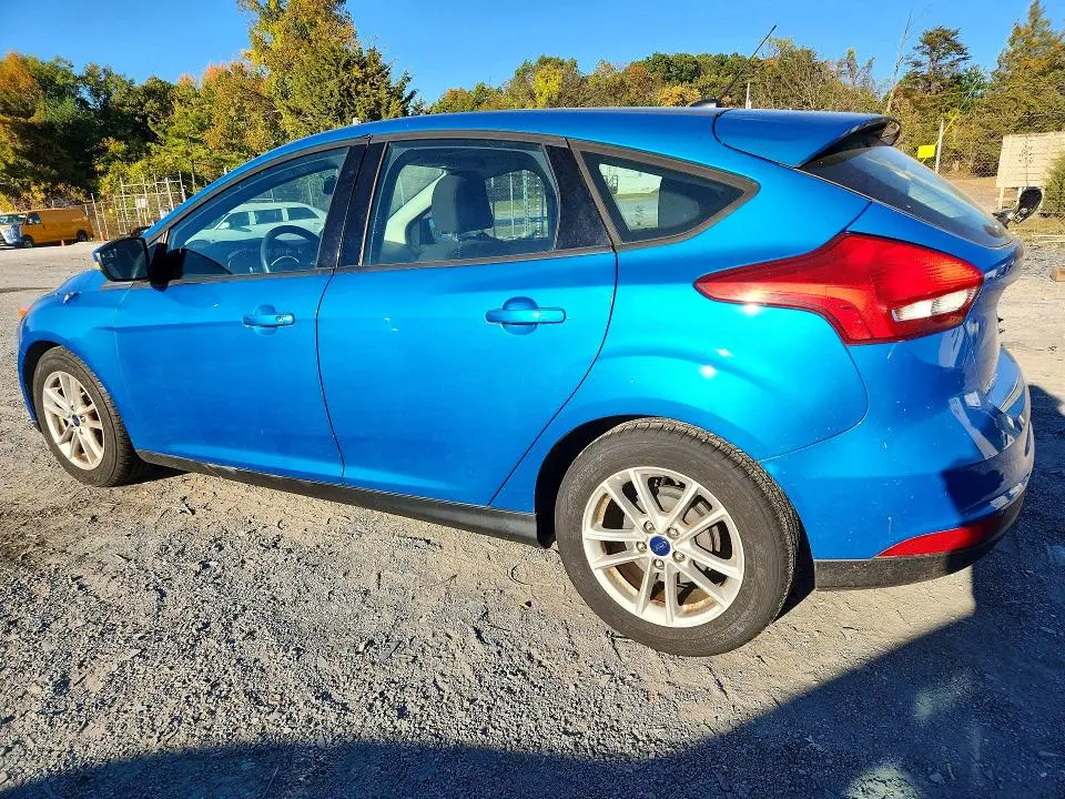 2015 FORD FOCUS SE  