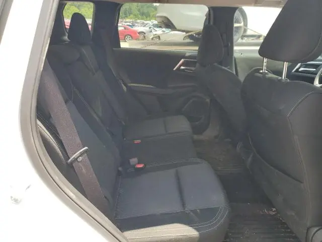 2024 MITSUBISHI OUTLANDER ES