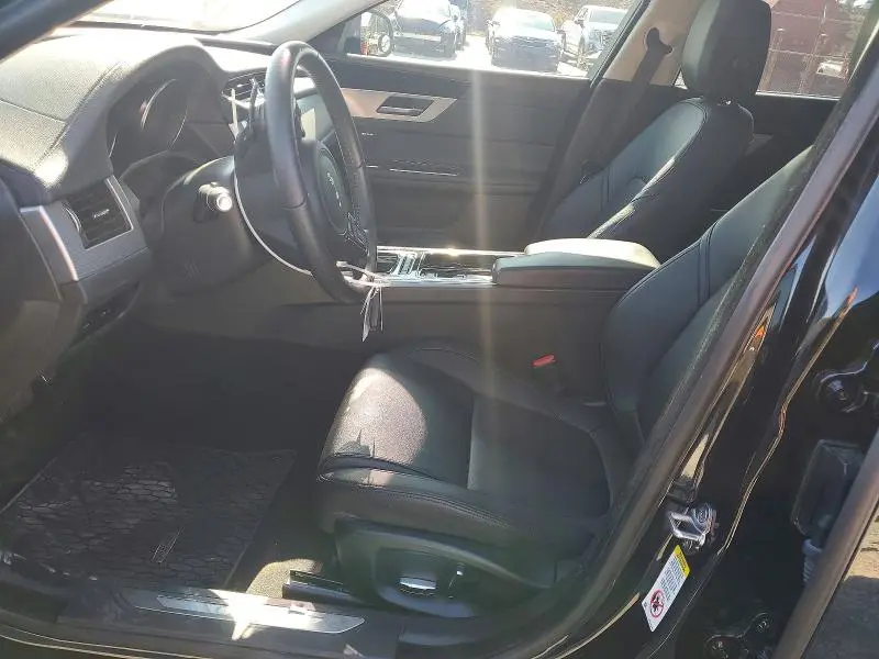 2020 JAGUAR XF PREMIUM  