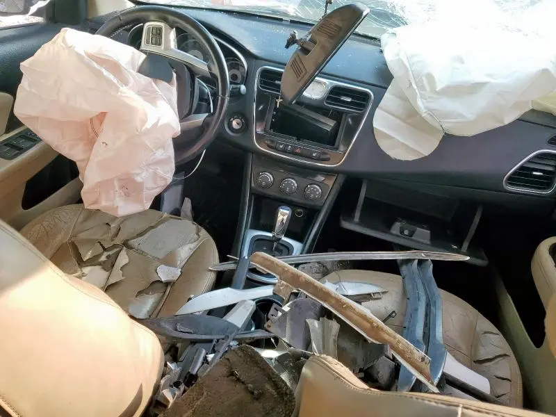 2011 CHRYSLER 200 LIMITED  