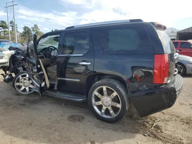 2011 CADILLAC ESCALADE LUXURY  