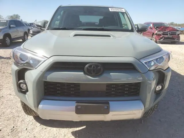 2023 TOYOTA 4RUNNER SE  
