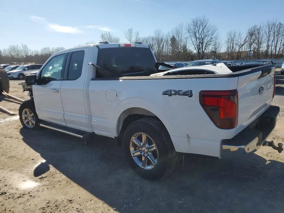 2024 FORD F150 XLT  