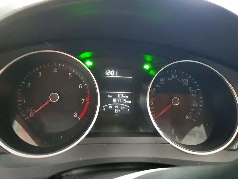 2015 VOLKSWAGEN JETTA SE  