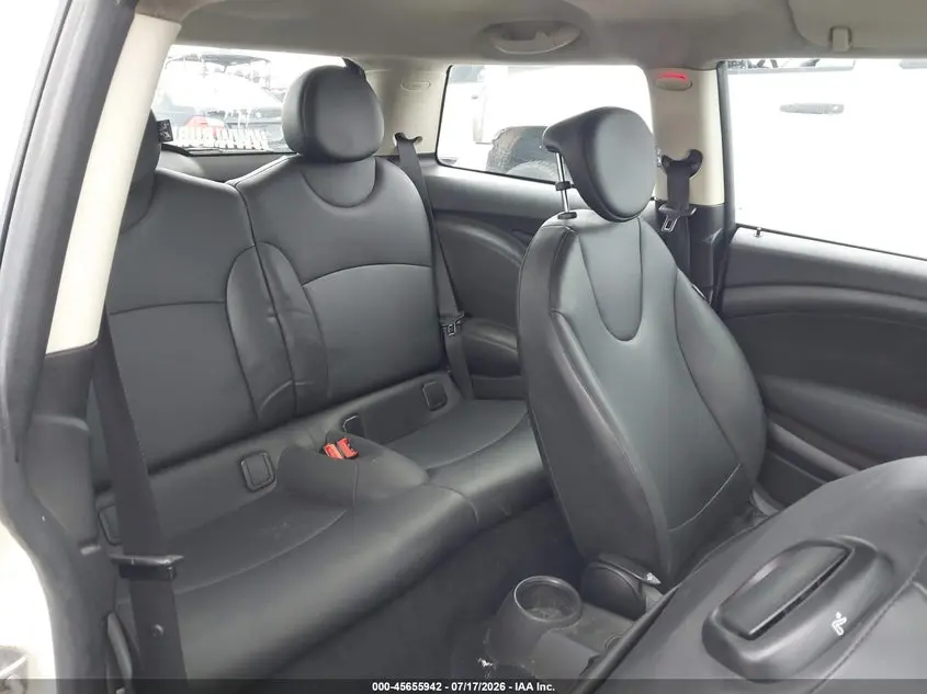 2013 MINI HARDTOP COOPER
