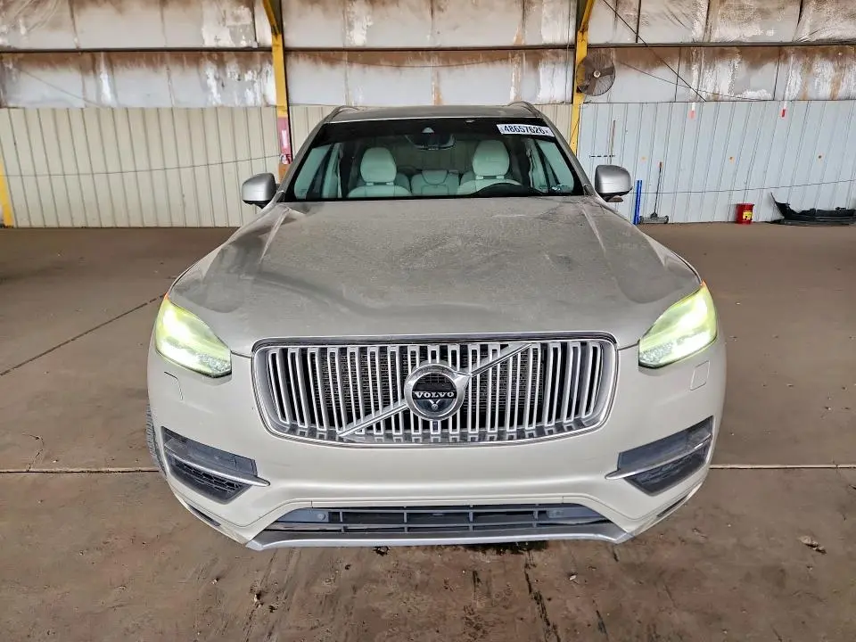 2016 VOLVO XC90 T8  