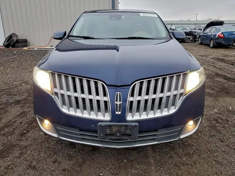 2012 LINCOLN MKT   
