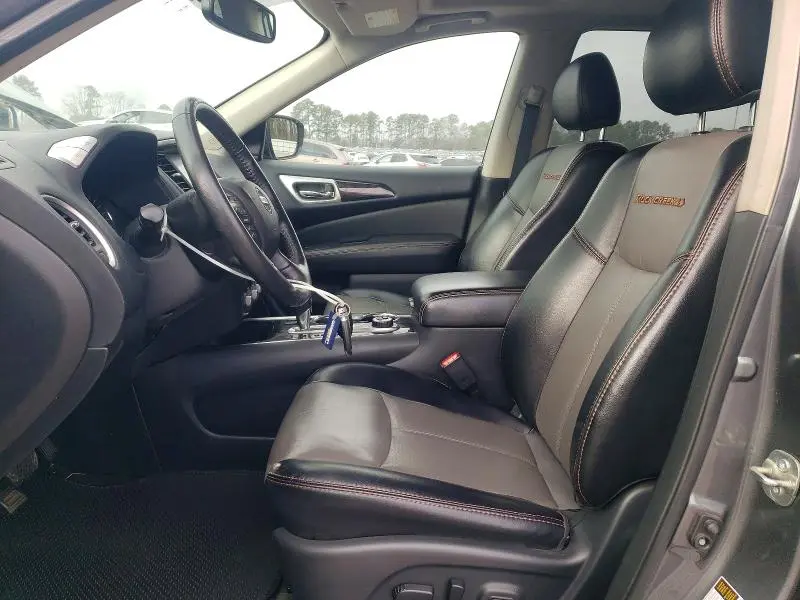 2020 NISSAN PATHFINDER SL  