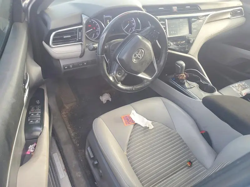 2018 TOYOTA CAMRY SE  