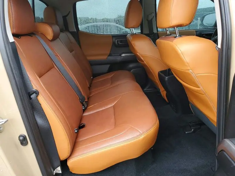 2018 TOYOTA TACOMA SR5 V6  