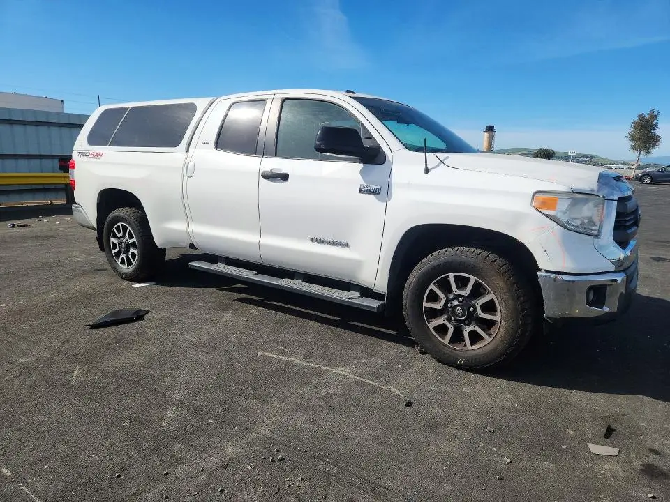 2014 TOYOTA TUNDRA SR5  