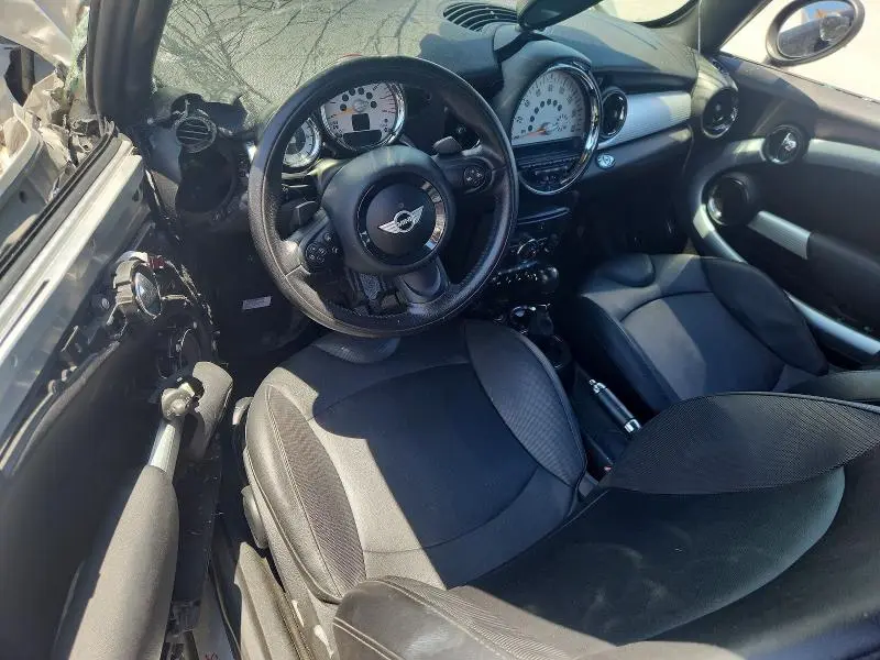 2014 MINI COOPER S  