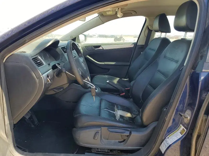 2014 VOLKSWAGEN JETTA SE  