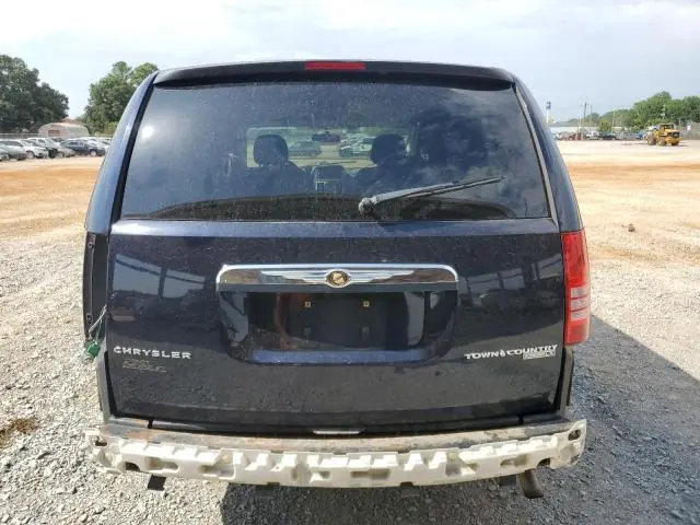 2010 CHRYSLER TOWN & COUNTRY LX  