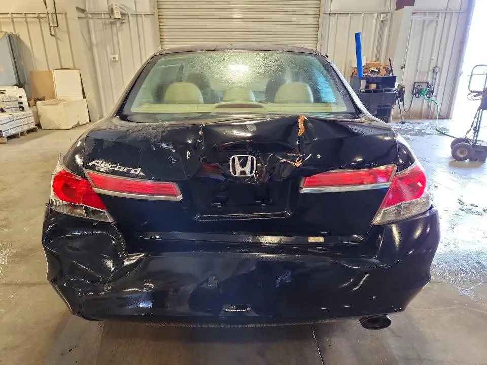 2012 HONDA ACCORD LX  