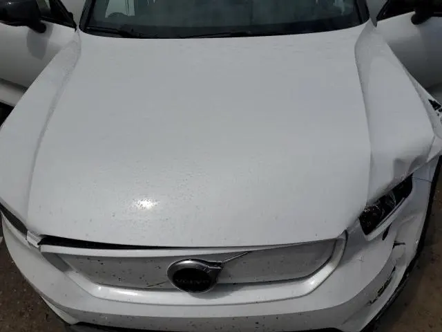 2022 VOLVO XC40 P8 RECHARGE PLUS  