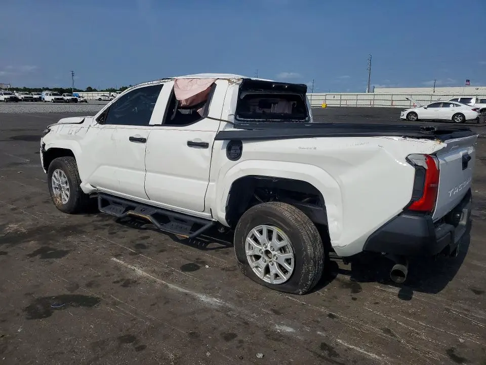 2025 TOYOTA TACOMA SR  