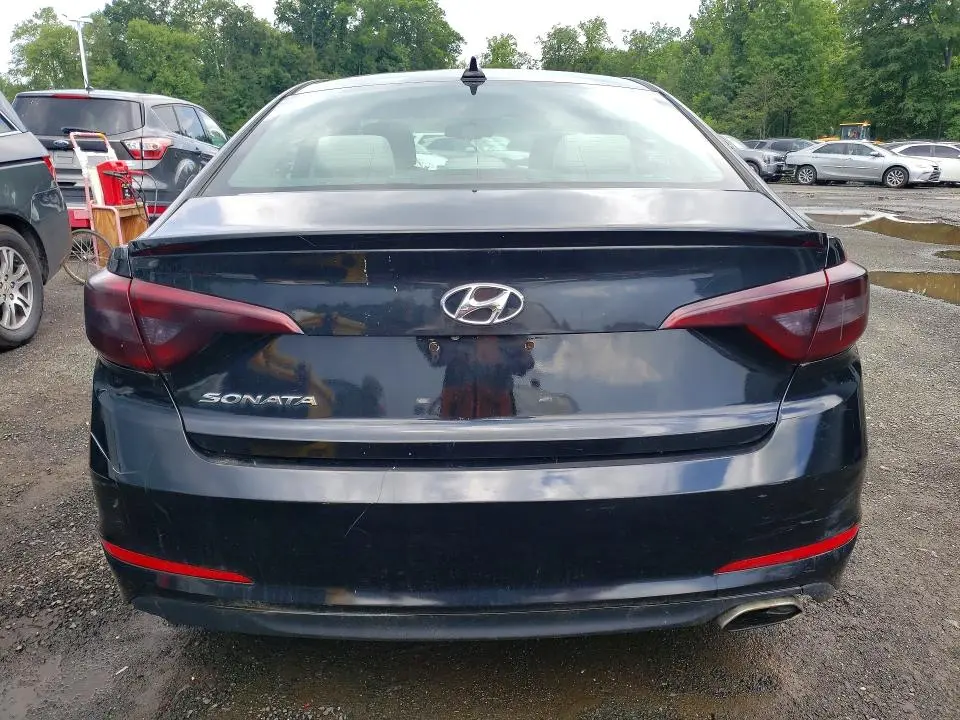 2016 HYUNDAI SONATA SE  