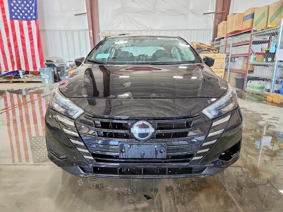 2025 NISSAN VERSA SV  
