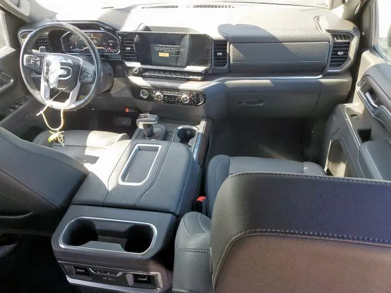 2022 GMC SIERRA K1500 SLT  