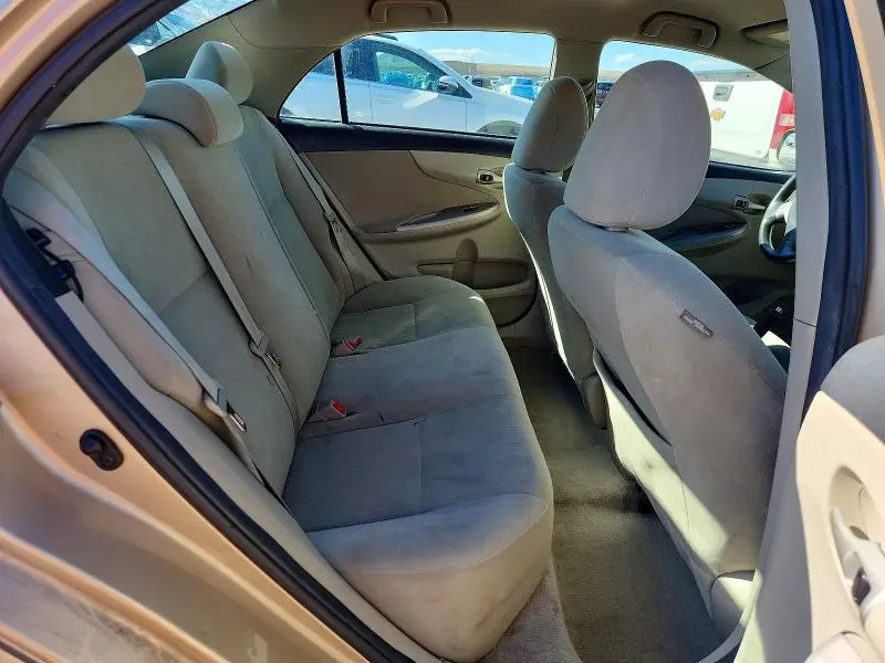 2013 TOYOTA COROLLA LE  