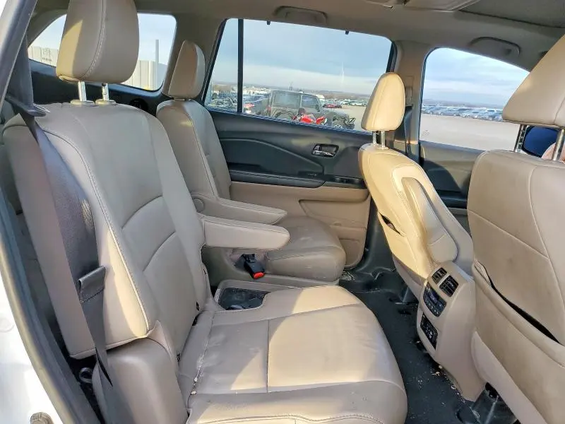 2019 HONDA PILOT TOURING  