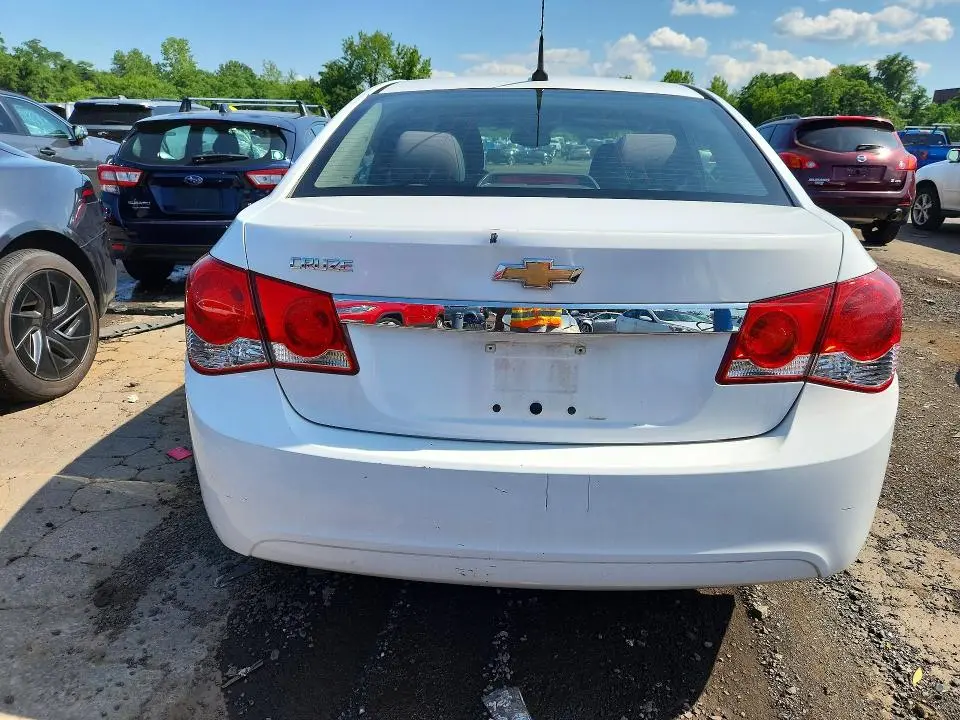 2012 CHEVROLET CRUZE LS  
