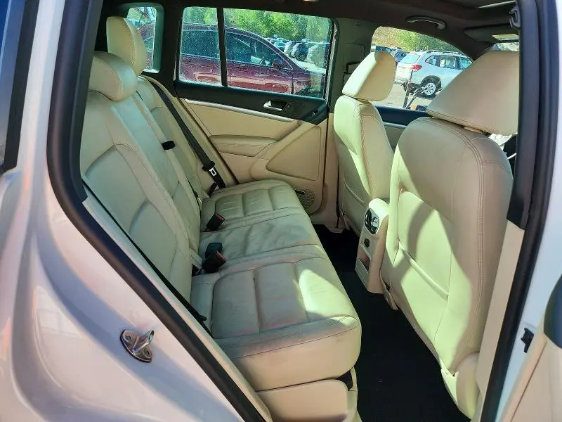2014 VOLKSWAGEN TIGUAN S  